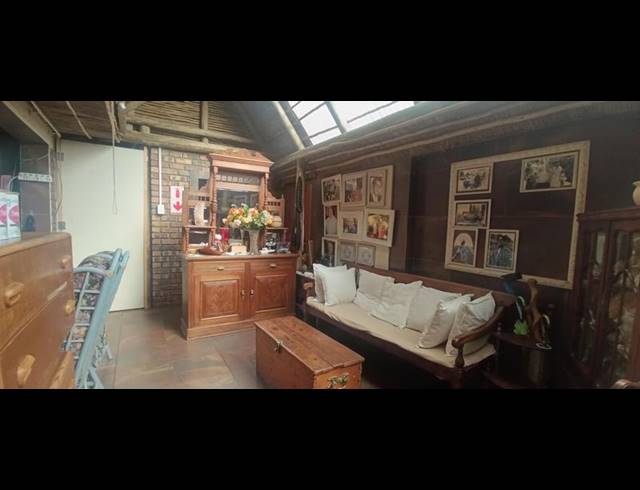 BUSINESS FOR SALE IN HENDRINA